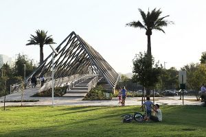 Parque Araucano Bridge
